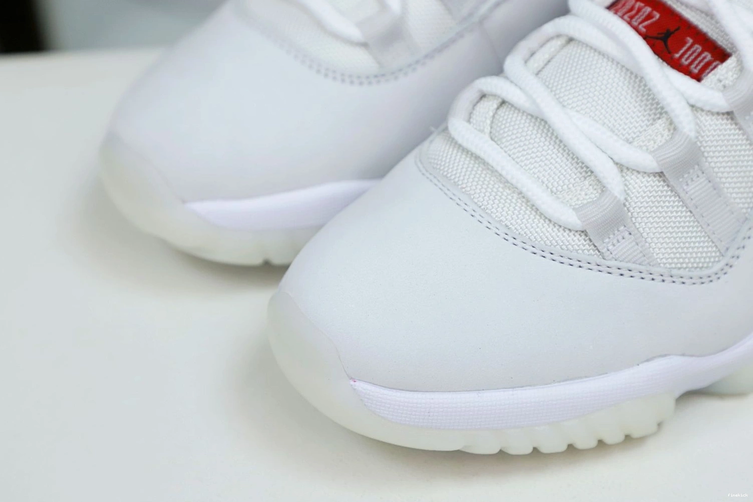 XI AIR JORDAN RETRO PLATINUM 11 TINT 0807